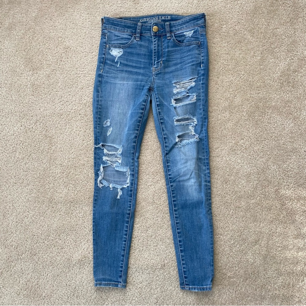 AEO High-Rise Distressed Jeggings